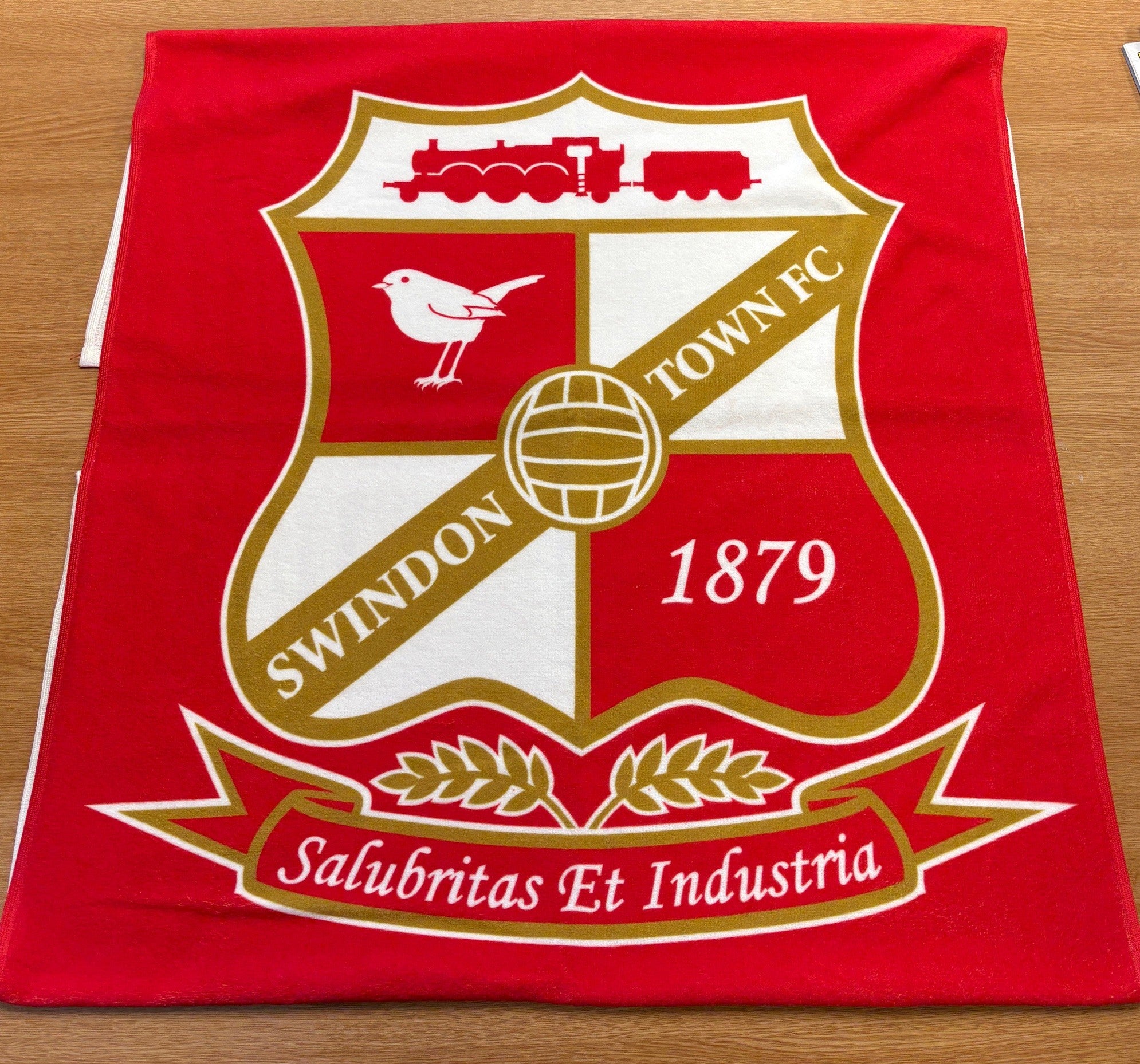 Crest Beach Towel - 70cm x 140cm